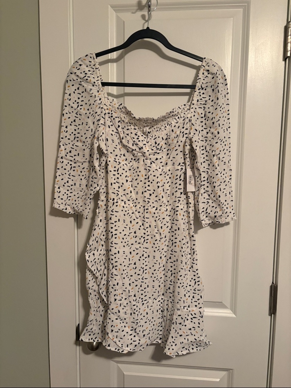 NWT RAHI White Confetti Print Ruffle Hem Dress